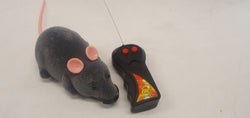 Remote controlled mouse cat toy